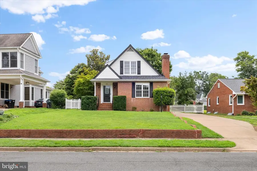 408 Riverside Dr, Fredericksburg, VA 22401 - #3