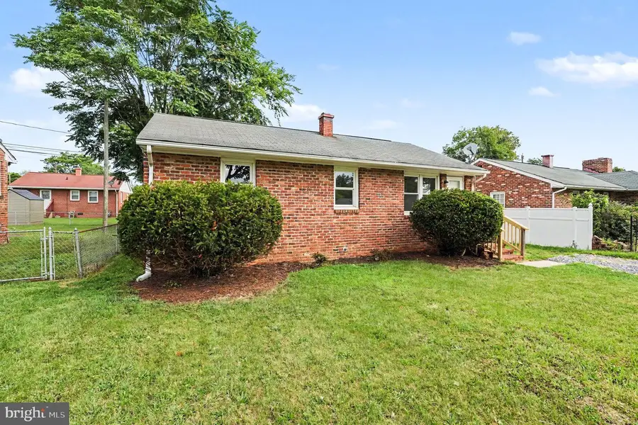 207 South St, Fredericksburg, VA 22401 - #2
