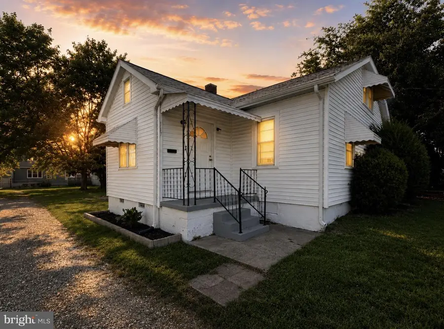 117 Hillcrest Dr, Fredericksburg, VA 22401 - #2