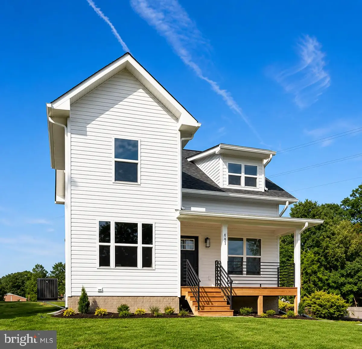 147 Longstreet Ave, Fredericksburg, VA 22401 - #1