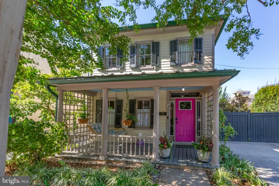 507 Amelia St, Fredericksburg, VA 22401 - #2
