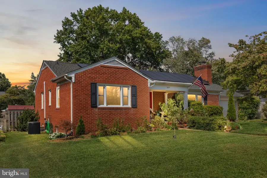 1419 Buckner St, Fredericksburg, VA 22401 - #3