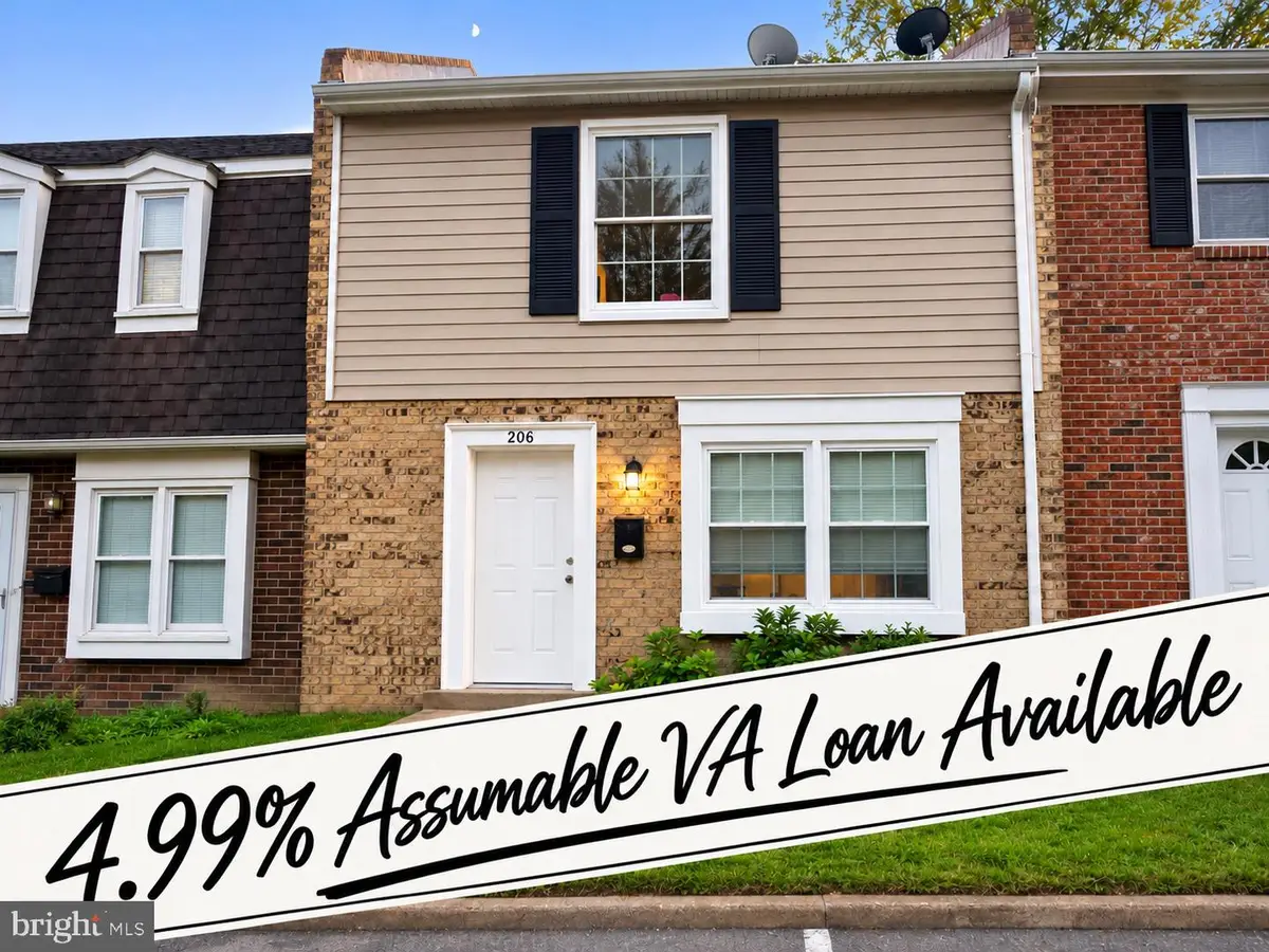 206 Brighton Sq, Fredericksburg, VA 22401 - #1