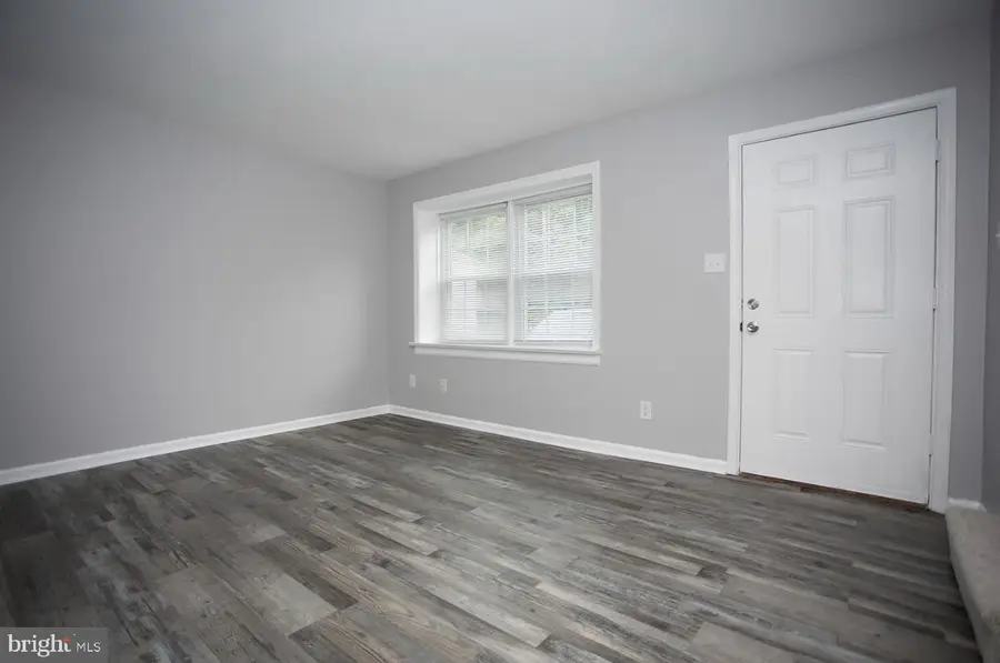 206 Brighton Sq, Fredericksburg, VA 22401 - #3