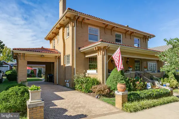 709 Hanover St, FREDERICKSBURG, VA 22401