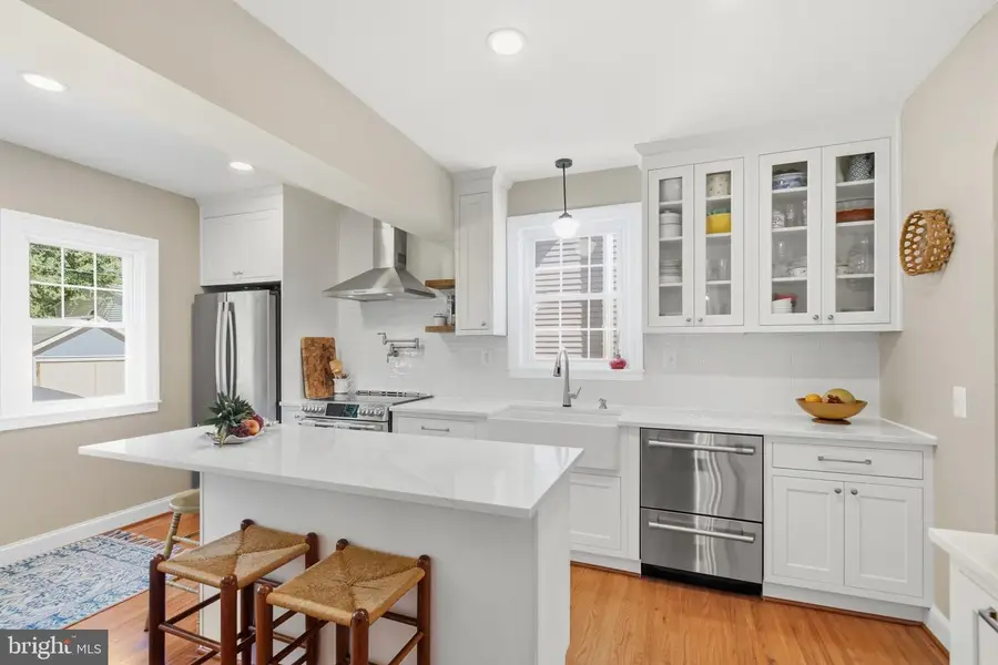 917 Marye St, Fredericksburg, VA 22401 - #2