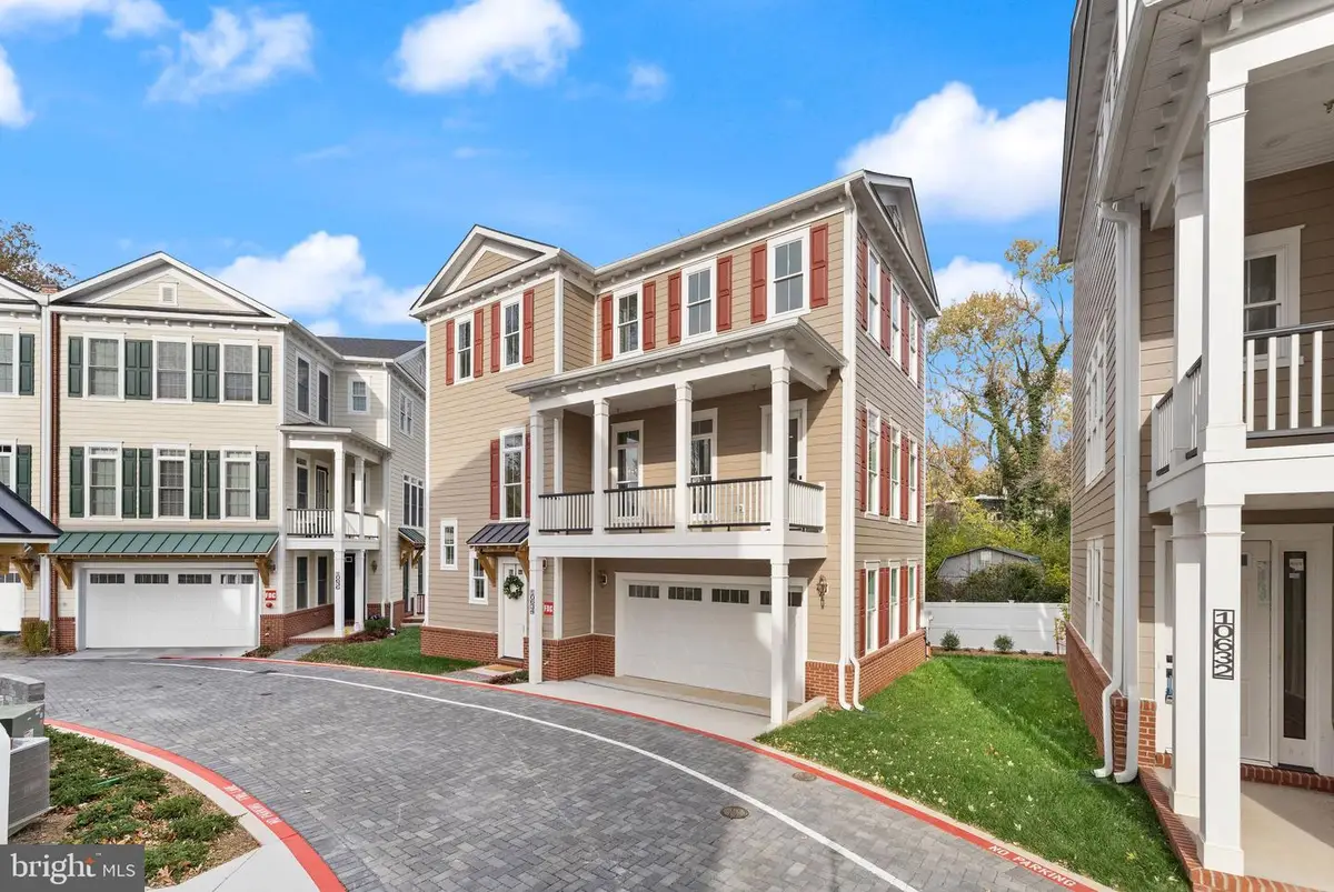 10634 Pocket Pl, George Mason, VA 22030 - Image #1