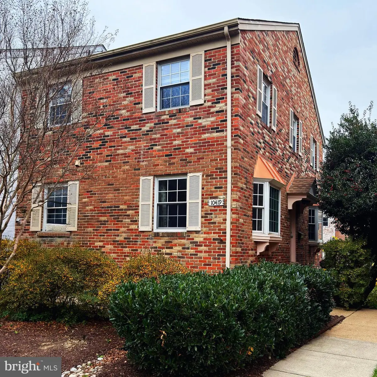 10419 Courthouse Dr, Fairfax, VA 22030 - Image #1