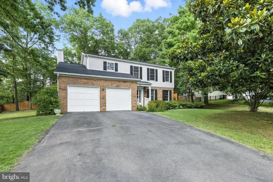 10820 Estate Ct, Fairfax, VA 22030 - Image #3