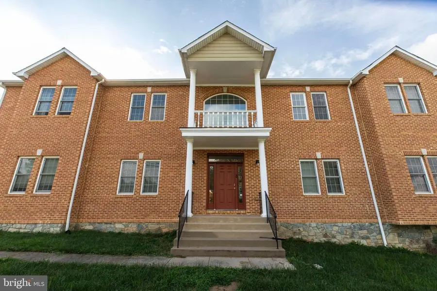 3954 Walnut St, Fairfax, VA 22030 - Image #2