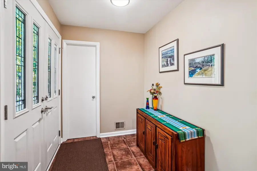 3501 Redwood Ct, Fairfax, VA 22030 - Image #3