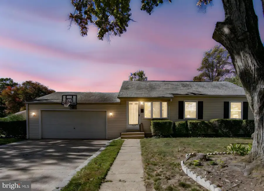 4026 Walters Ct, Fairfax, VA 22030 - Image #2