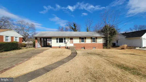 10914 Woodhaven Dr, FAIRFAX, VA 22030