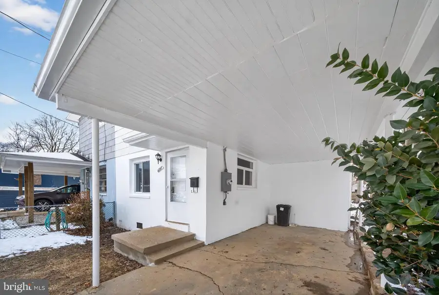 4257 Allison Cir, Fairfax, VA 22030 - #3