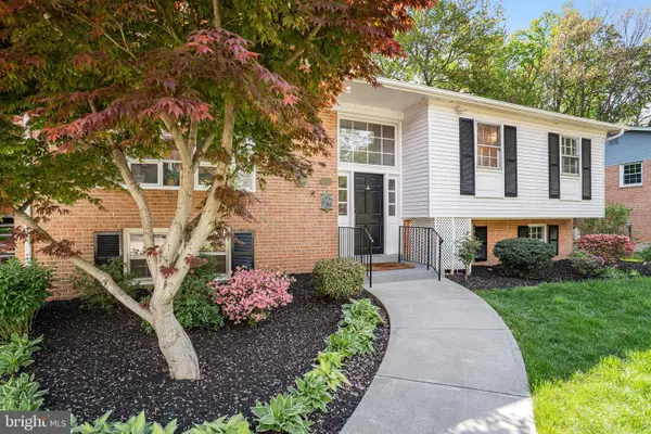 10115 Blue Coat Dr, FAIRFAX, VA 22030