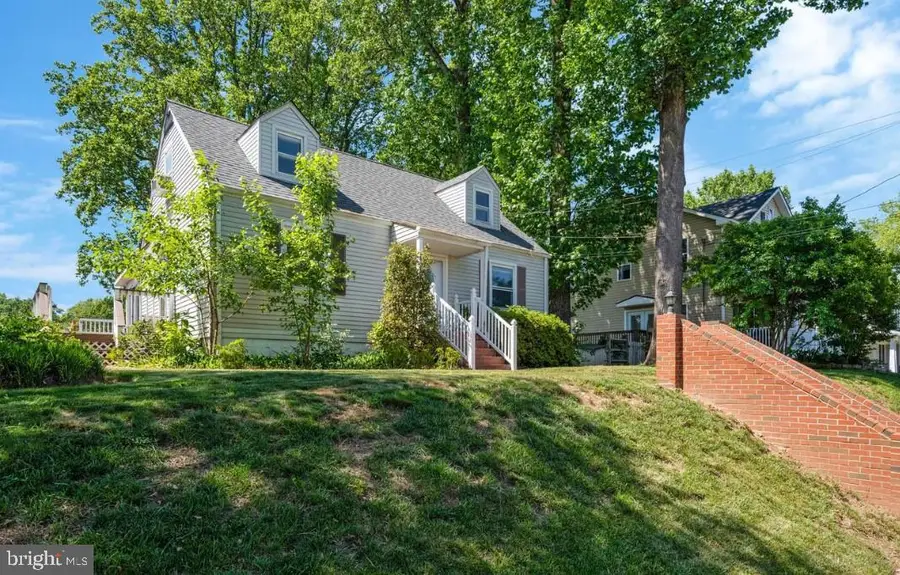 4038 Poplar St, Fairfax, VA 22030 - #3