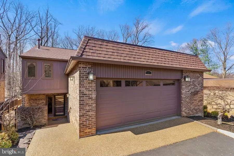 9943 Great Oaks Way, Fairfax, VA 22030 - #2