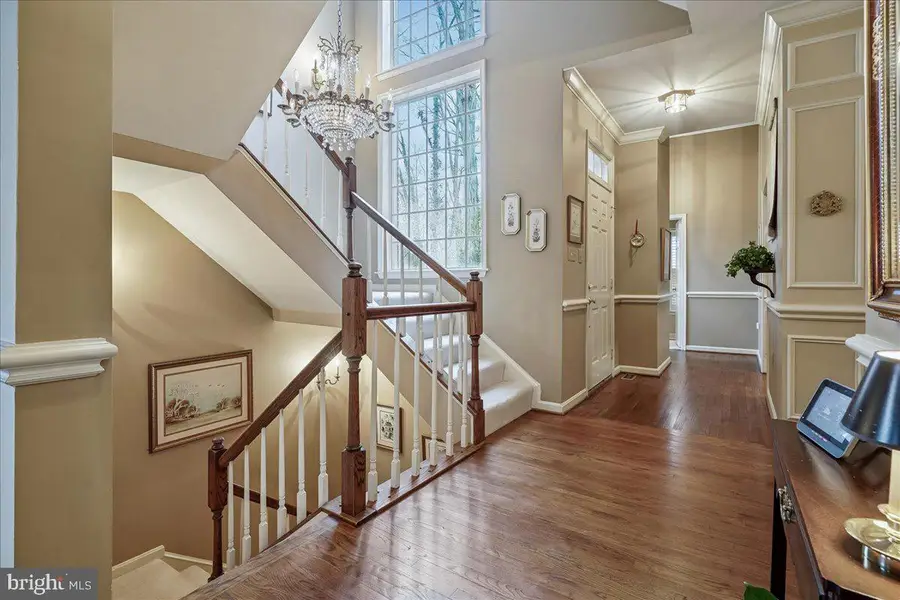 10243 Aspen Willow Dr, Fairfax, VA 22032 - #2