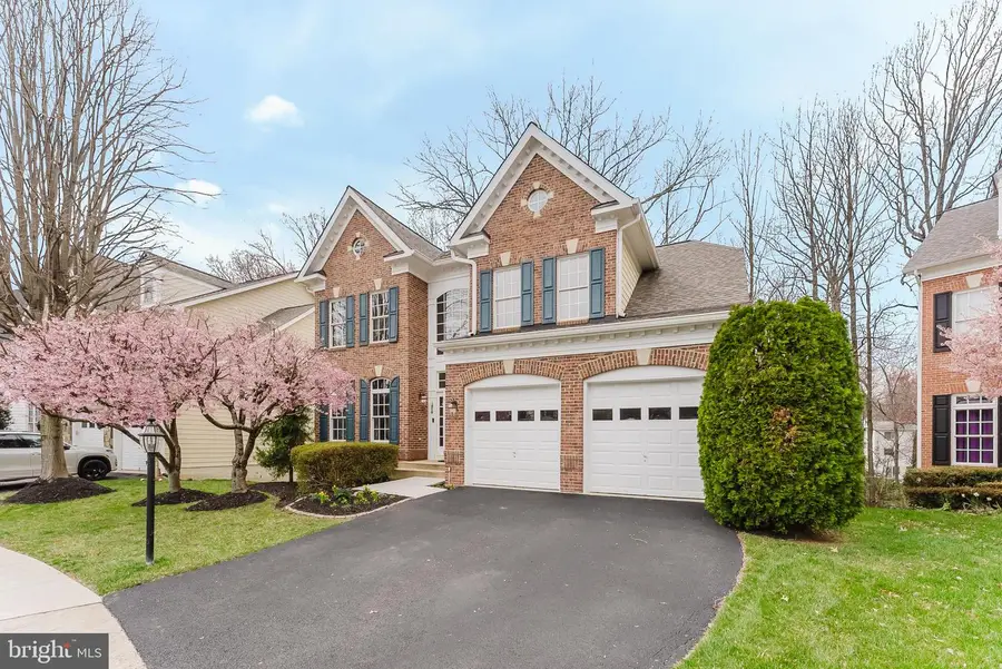 4318 Chancery Park Dr, Fairfax, VA 22030 - #2