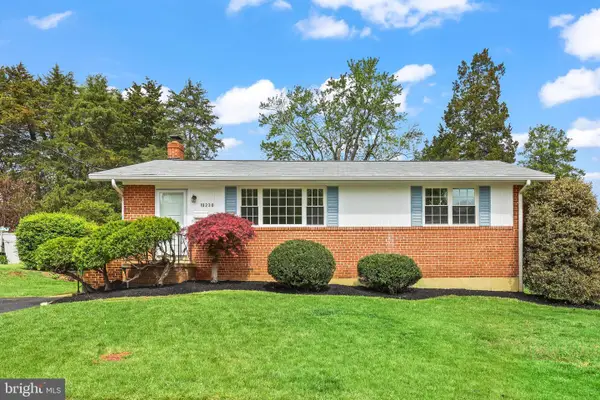 10230 Dale Dr, FAIRFAX, VA 22030