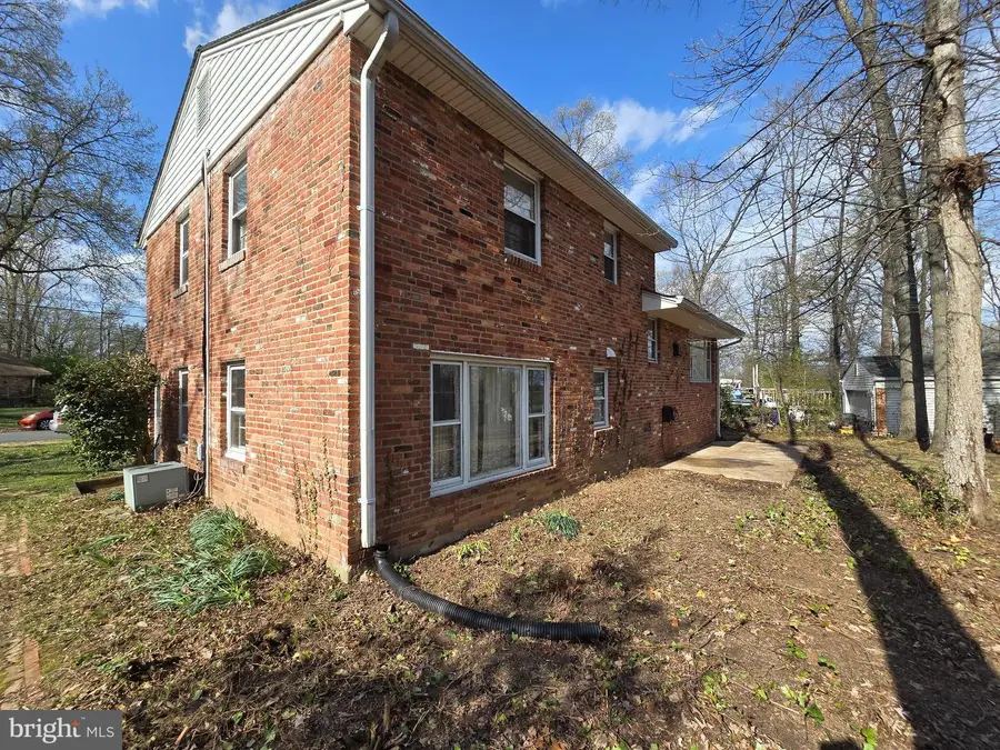 10311 Cleveland St, Fairfax, VA 22030 - #3