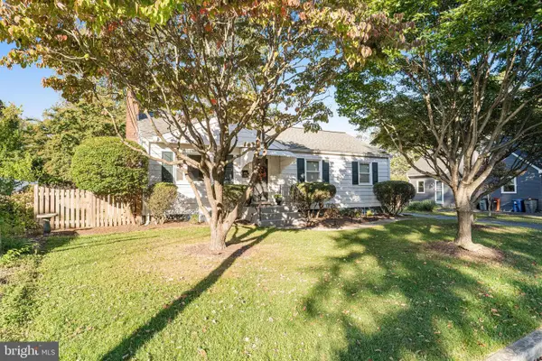 4132 Addison Rd, FAIRFAX, VA 22030