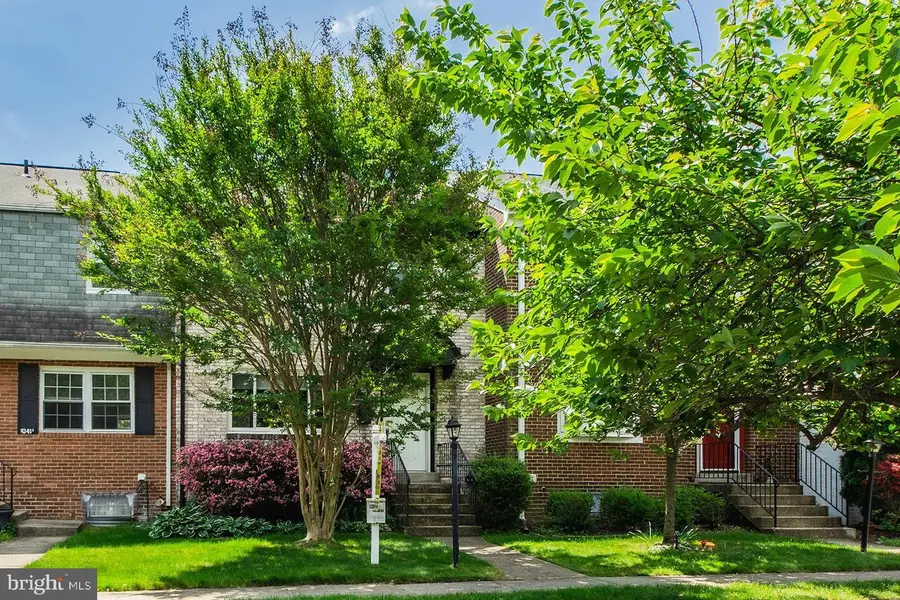 10413 Courthouse Dr, Fairfax, VA 22030 - #2