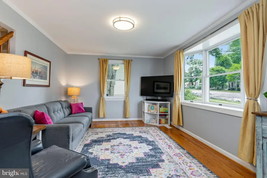4025 Maple St, Fairfax, VA 22030 - #3