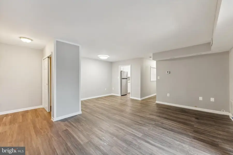 10724 W West Dr #204, Fairfax, VA 22030 - #3