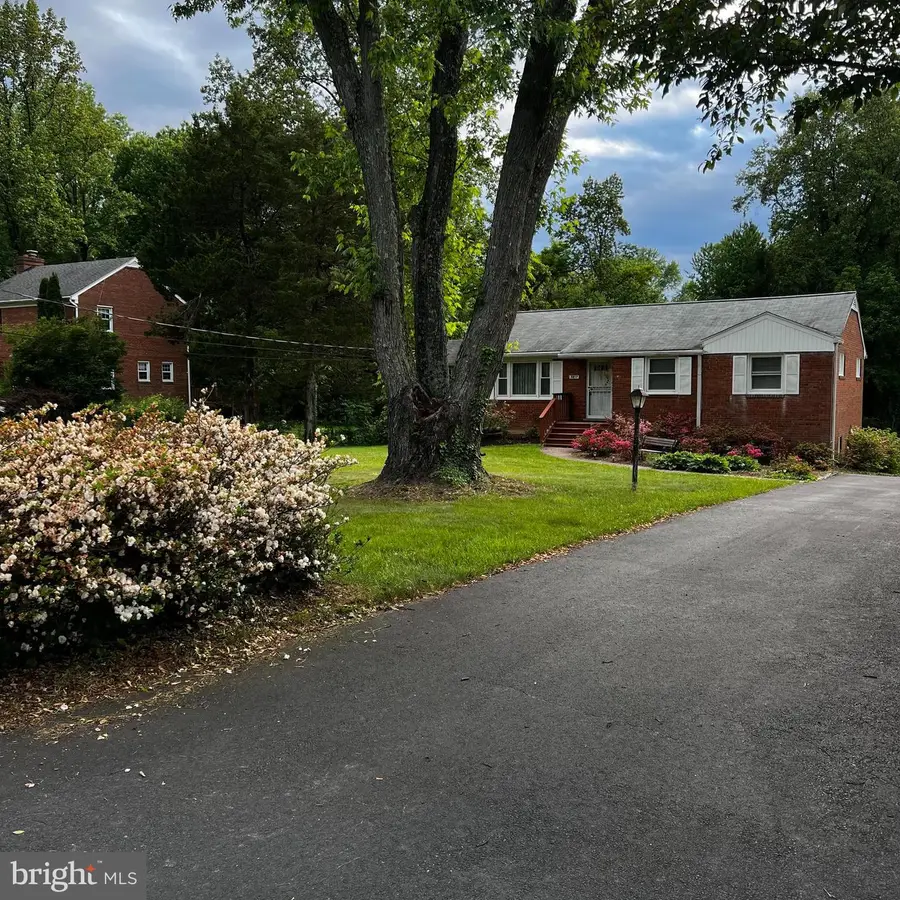 3817 Estel Rd, Fairfax, VA 22031 - #3