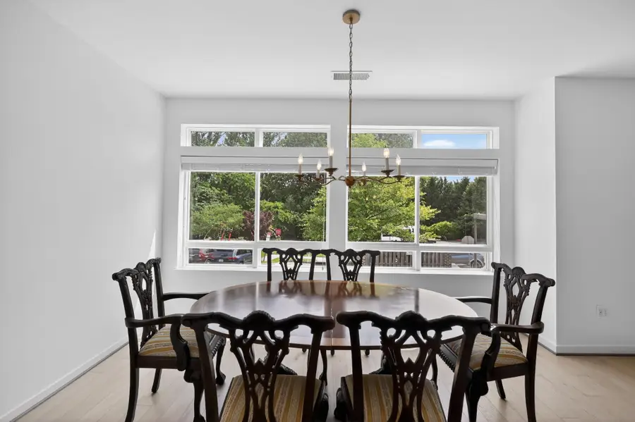9430 Silver King Ct #103, Fairfax, VA 22031 - #3