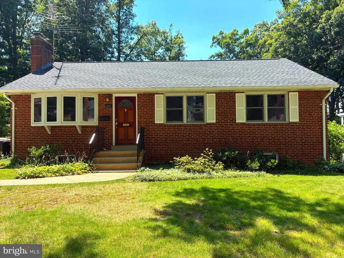 4122 Berritt St, Fairfax, VA 22030 - #1
