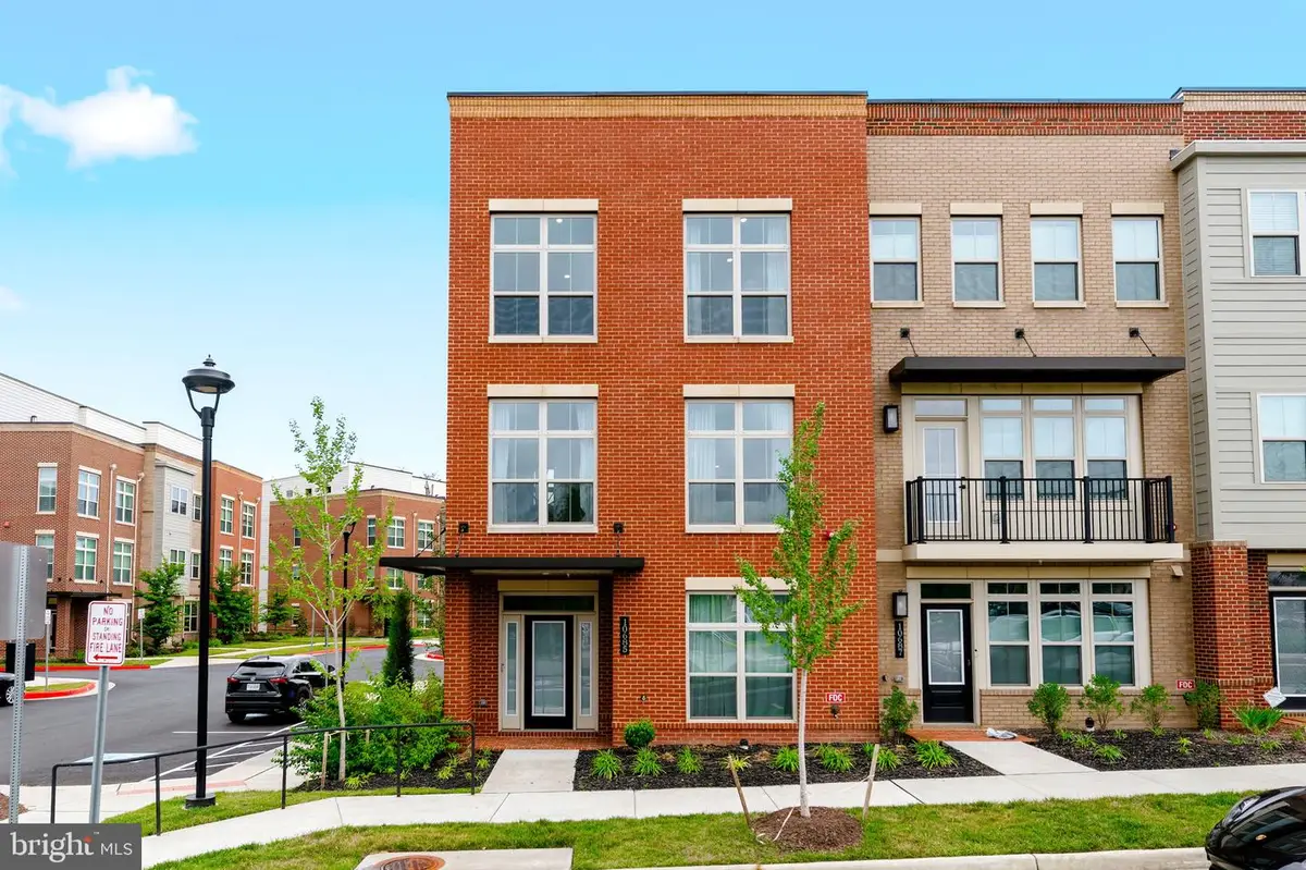 10685 Fairgrounds Dr, Fairfax, VA 22030 - #1