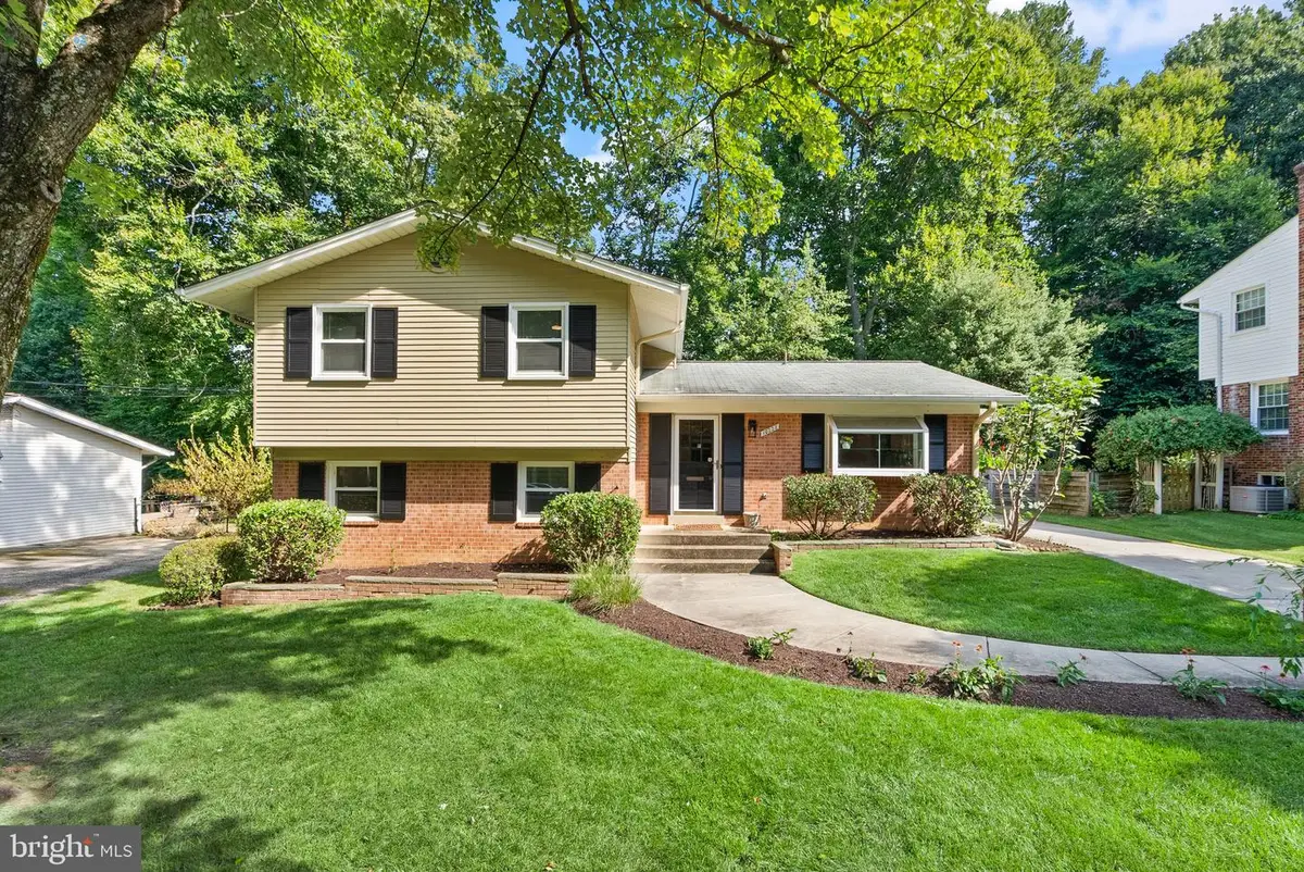 10222 Fox Ln, Fairfax, VA 22030 - #1