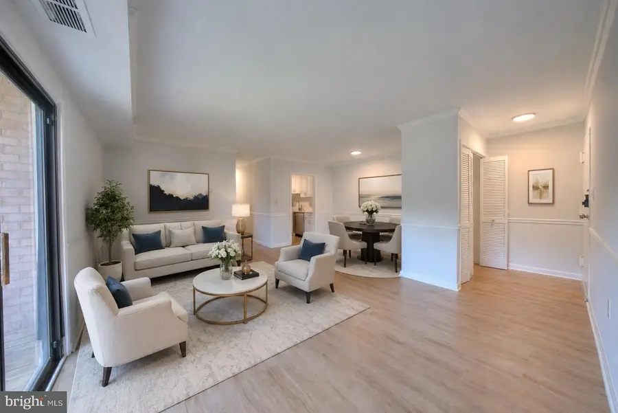 10725 W West Dr #303, Fairfax, VA 22030 - #3