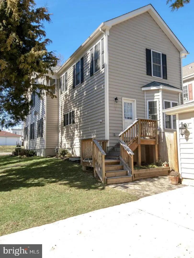 10802 Second St, Fairfax, VA 22030 - #2