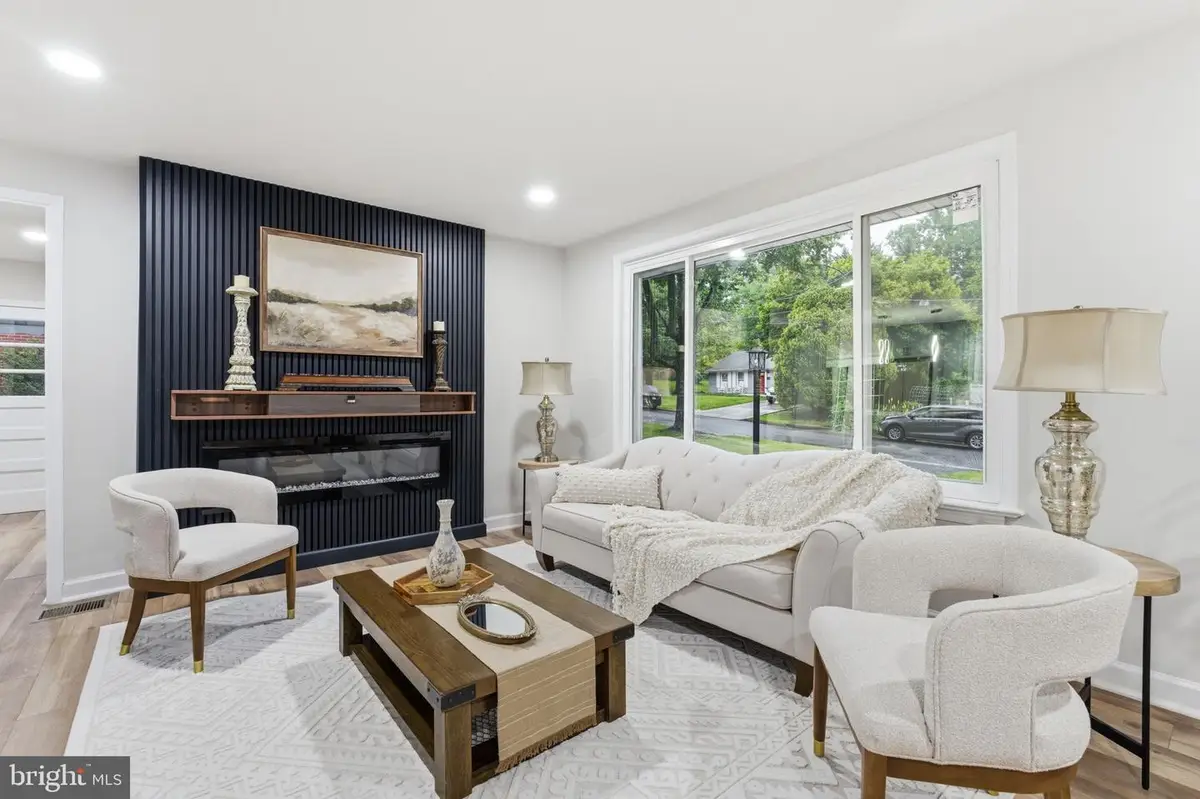 3629 Parklane Rd, Fairfax, VA 22030 - #1