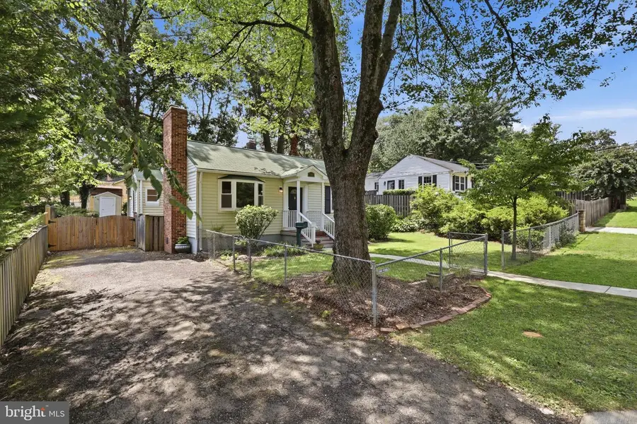 10925 Milburn St, Fairfax, VA 22030 - #3