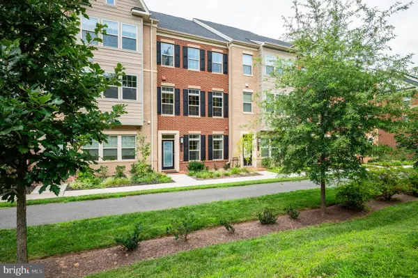 3722 Mclean Ave, FAIRFAX, VA 22030