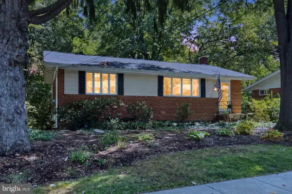 3523 Jean St, FAIRFAX, VA 22030