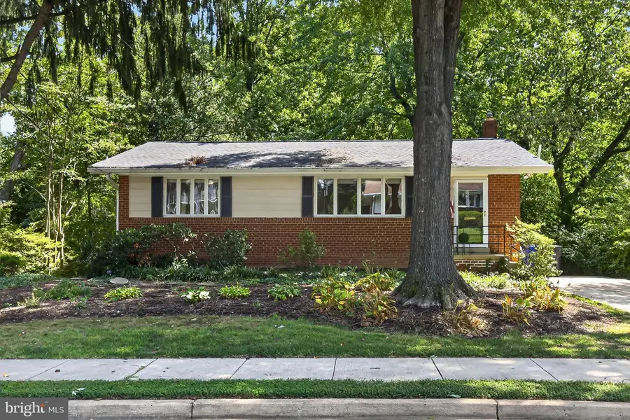 3523 Jean St, Fairfax, VA 22030 - #2