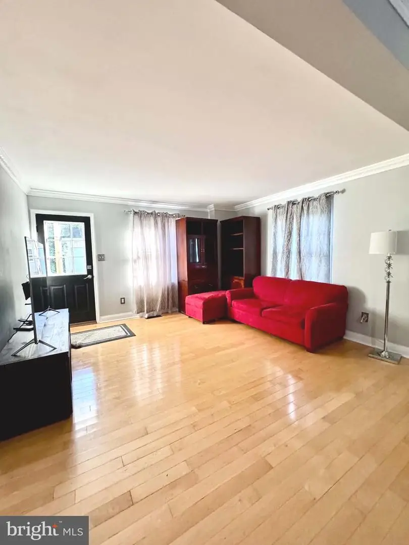 10931 Park Rd, Fairfax, VA 22030 - #3