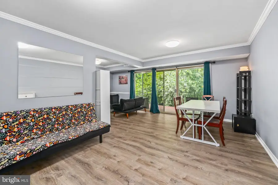 10026 Fair Woods Dr #330, Fairfax, VA 22030 - #2