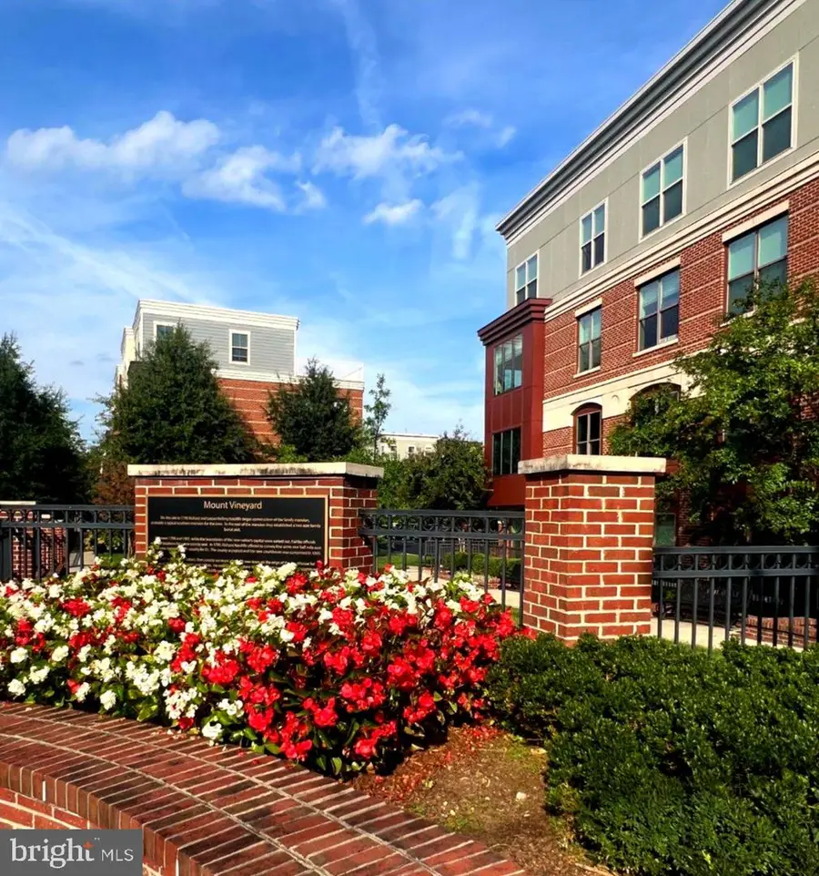 3989 Norton Pl #408, Fairfax, VA 22030 - #3