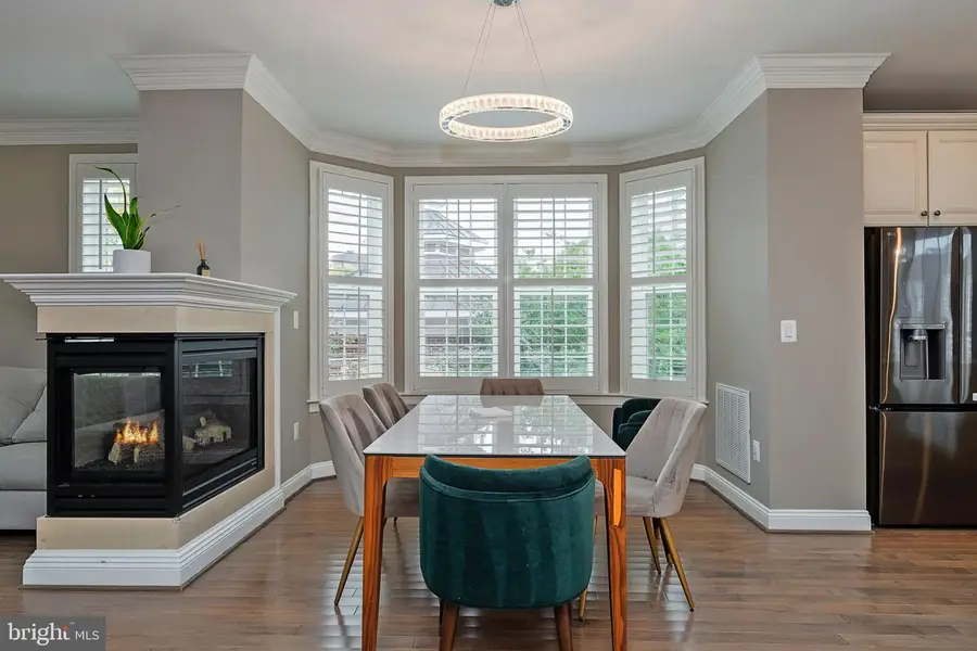 10601 School St, Fairfax, VA 22030 - #3