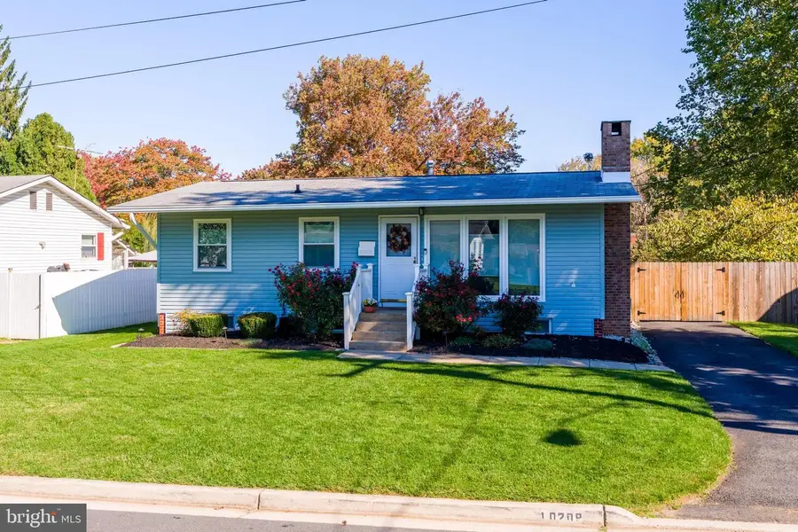 10208 Rodgers Rd, Fairfax, VA 22030 - #2