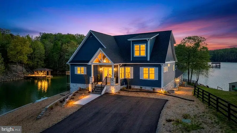 200 Sweetwater Bay Dr, Penhook, VA 24137 - #3