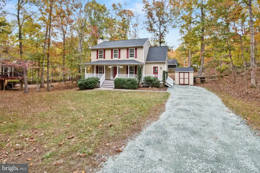 11 S Bearwood Dr, Palmyra, VA 22963 - Image #2