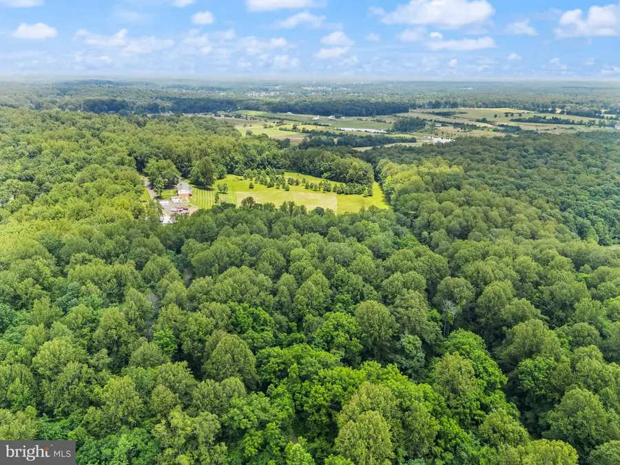 7511 & 7519 Elmores Ln, Warrenton, VA 20187 - Image #2