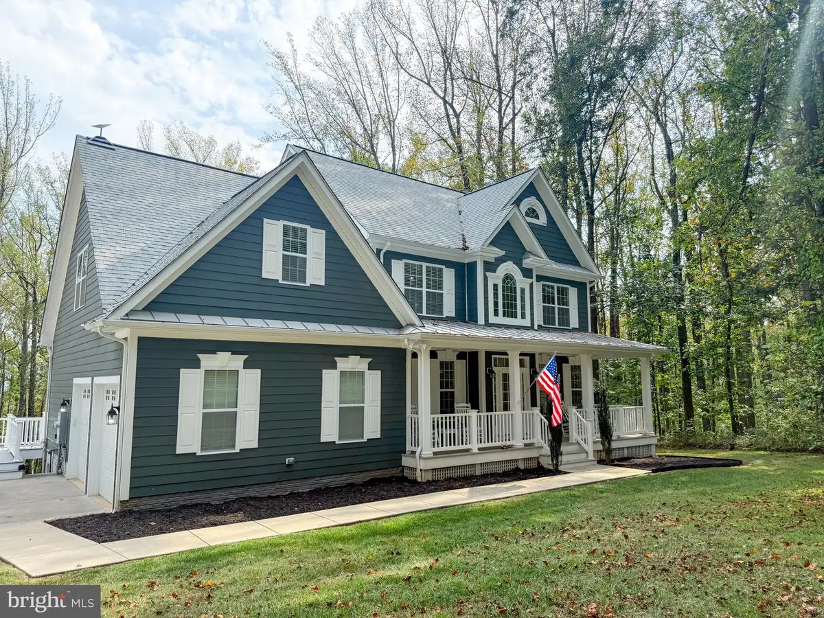 5885 Pignut Mountain Dr, Warrenton, VA 20187 - Image #1